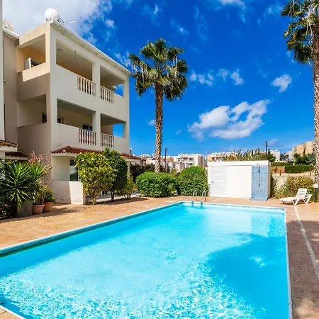 Beautiful 2 Bed In Cyprus *