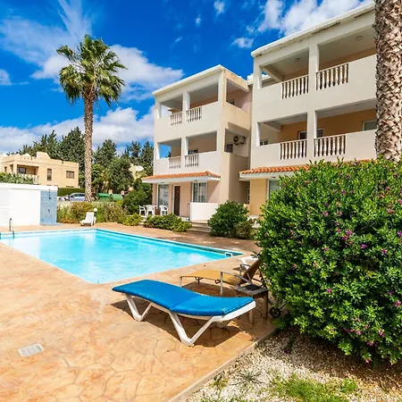 Beautiful 2 Bed In Cyprus Apartament Pafos