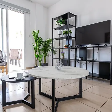 Apartment Beautiful 2 Bed In Cyprus *