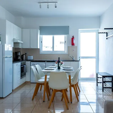 Appartement Beautiful 2 Bed In Cyprus