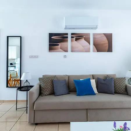 Beautiful 2 Bed In Cyprus *