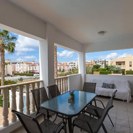 Beautiful 2 Bed In Cyprus Paphos