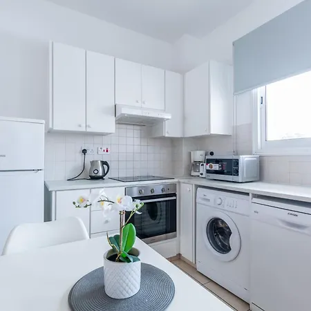 Apartman Beautiful 2 Bed In Cyprus Paphos