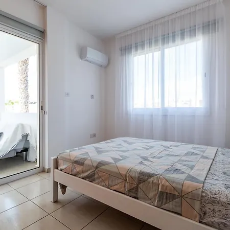 Beautiful 2 Bed In Cyprus Apartment *