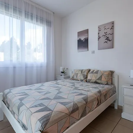 Apartmán Beautiful 2 Bed In Cyprus Paphos