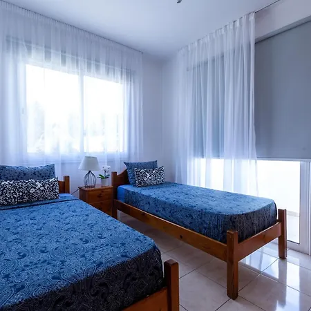 Apartment Beautiful 2 Bed In Cyprus