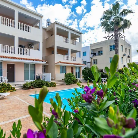 Beautiful 2 Bed In Cyprus * Paphos