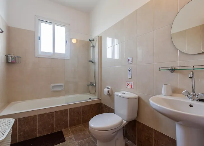 Beautiful 2 Bed In Cyprus パ フォス