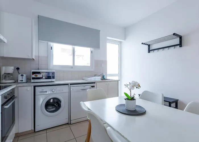 Beautiful 2 Bed In Cyprus * パ フォス