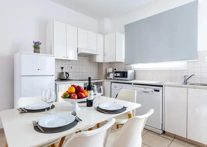 Beautiful 2 Bed In Cyprus Paphos