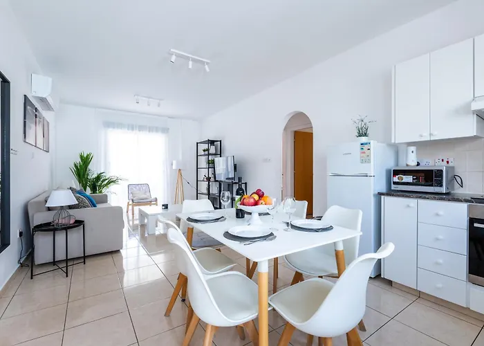 Beautiful 2 Bed In Cyprus Apartment